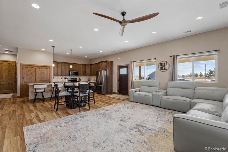 903 Liptrap St, Simla, CO 80835