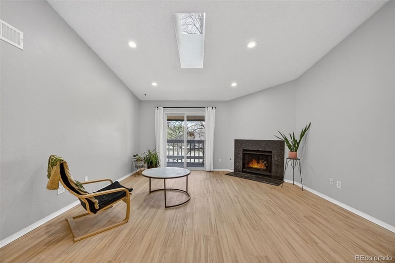 8225 Fairmount Dr #203, Denver, CO 80247