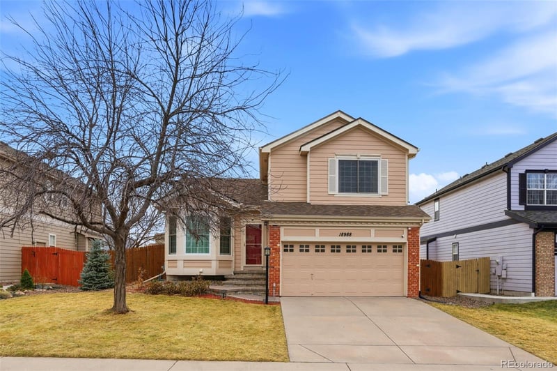 18988 Crestridge Cir, Aurora, CO 80015