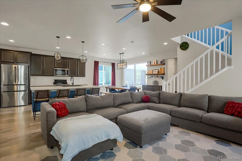 8147 Sterling Ranch Ave, Littleton, CO 80125