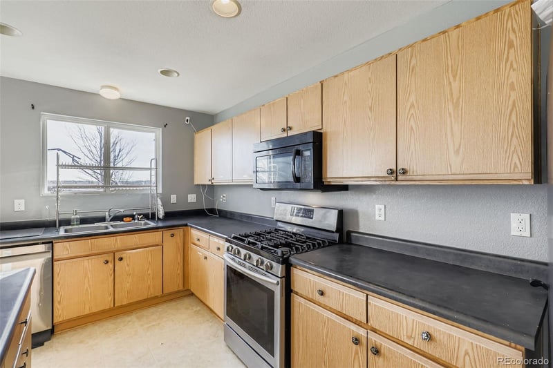 5528 Lewiston Ct, Denver, CO 80239