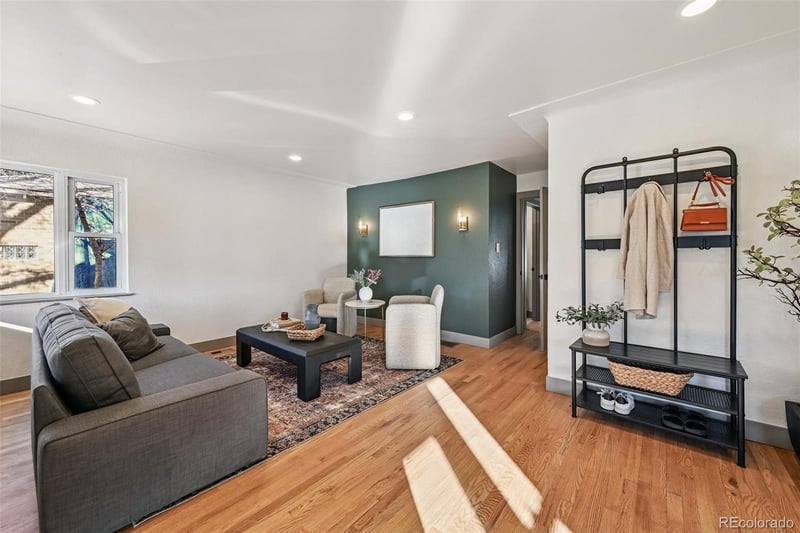 3580 Newport St, Denver, CO 80207