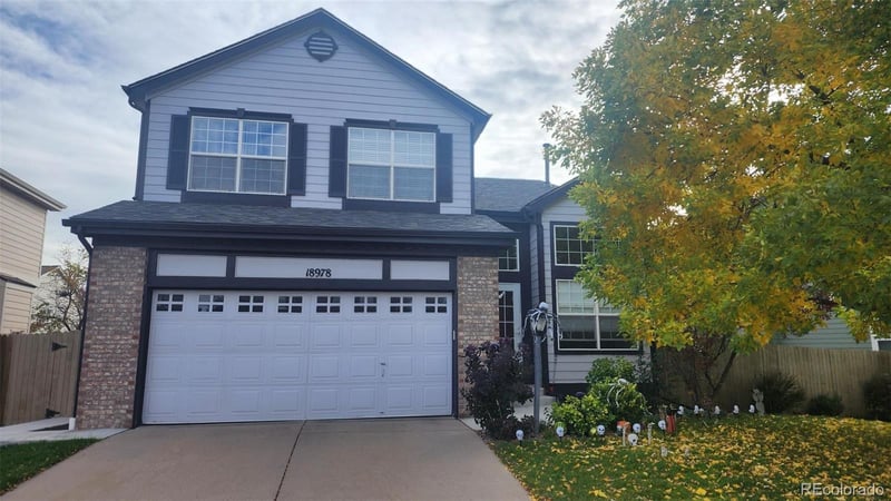 18978 Crestridge Cir, Aurora, CO 80015
