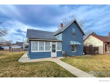 837 5th St, Berthoud, CO 80513