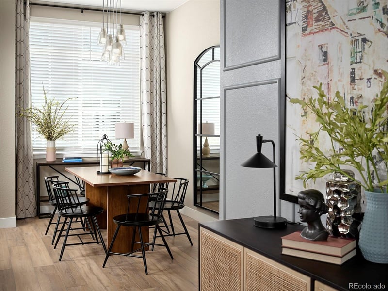 15518 Washburn Ave, Lakewood, CO 80228