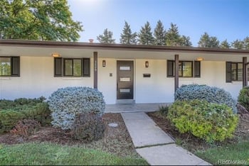 5886 Logan St, Centennial, CO 80121