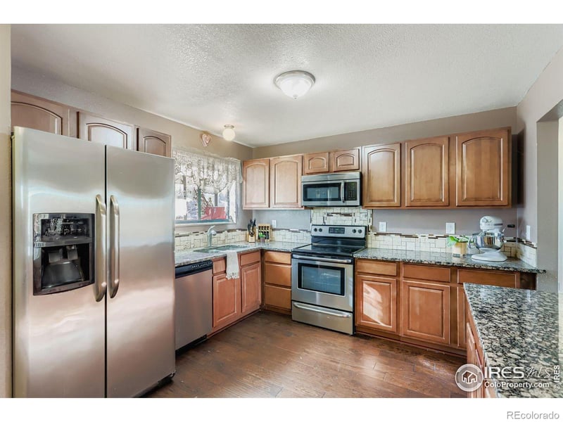 3327 19th St, Greeley, CO 80634