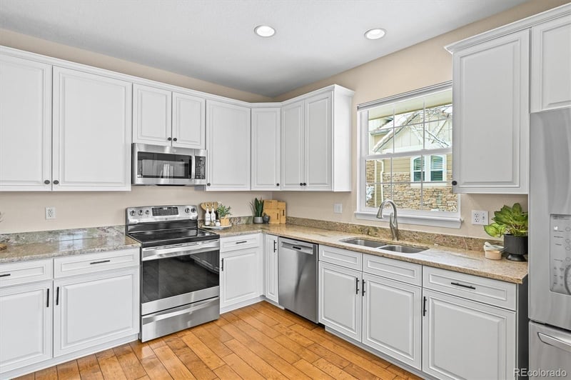 8843 Edinburgh Cir, Highlands Ranch, CO 80129