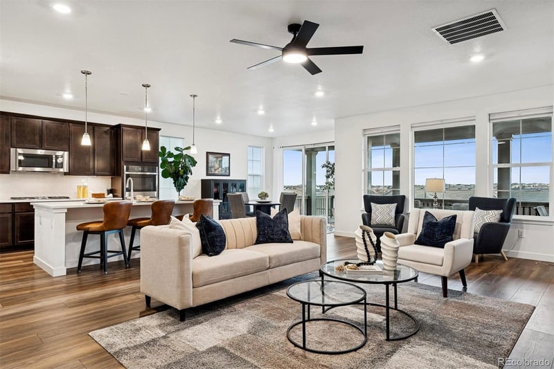 8500 Riviera Ct, Aurora, CO 80016