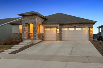 8500 Riviera Ct, Aurora, CO 80016