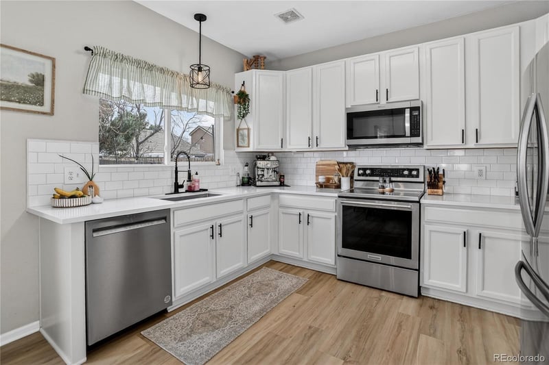 2422 Genoa Way, Aurora, CO 80013