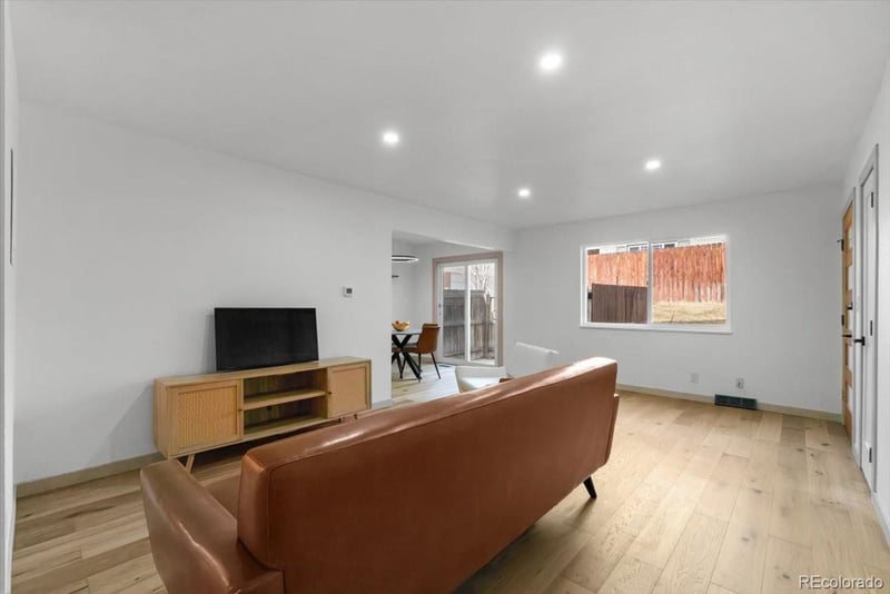 9857 Orangewood Dr, Thornton, CO 80260