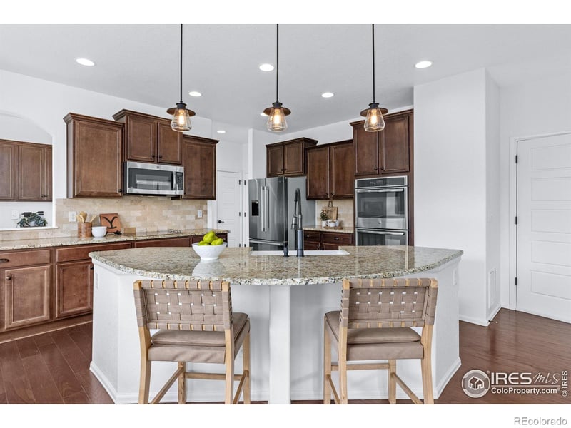 2211 Winding Dr, Longmont, CO 80504