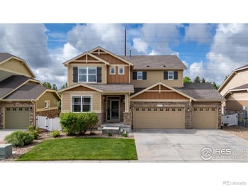 2211 Winding Dr, Longmont, CO 80504
