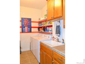 2078 Vineyard Dr, Windsor, CO 80550