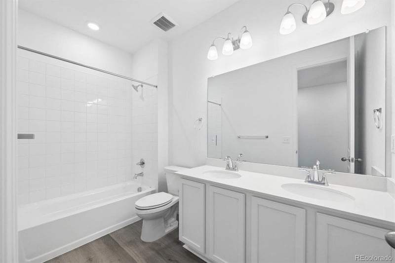 4337 Elkwood Ct, Johnstown, CO 80534