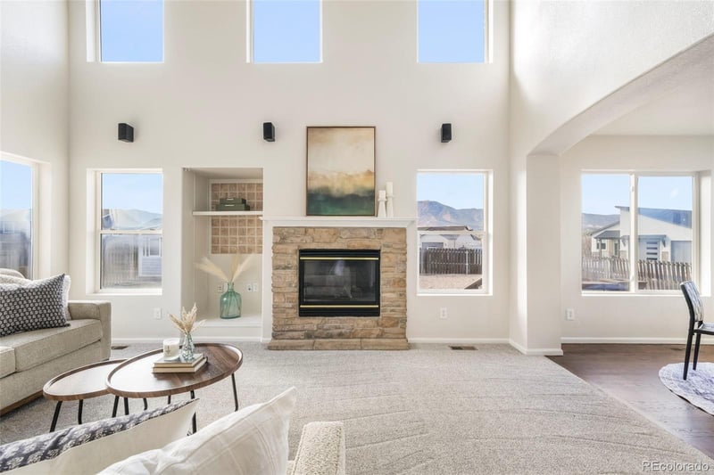 17180 Snowwood Dr, Monument, CO 80132