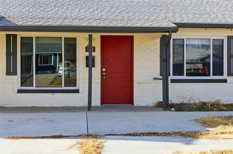 941 Quentin St, Aurora, CO 80011