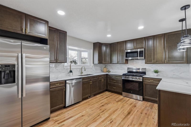 951 Briarwood Dr, Lakewood, CO 80226