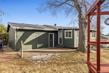 951 Briarwood Dr, Lakewood, CO 80226