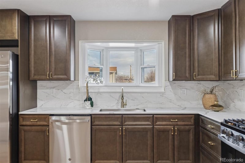 951 Briarwood Dr, Lakewood, CO 80226