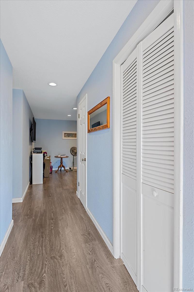 271 Davies Ave, Centennial, CO 80122