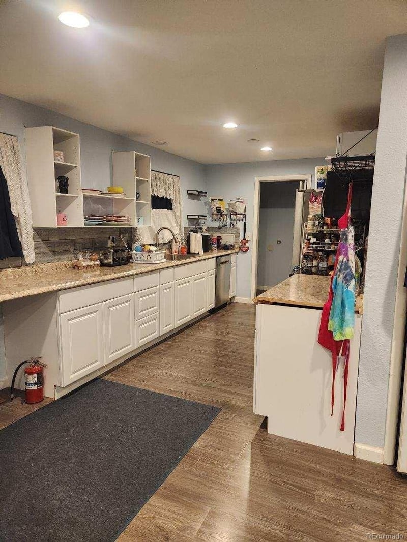 271 Davies Ave, Centennial, CO 80122