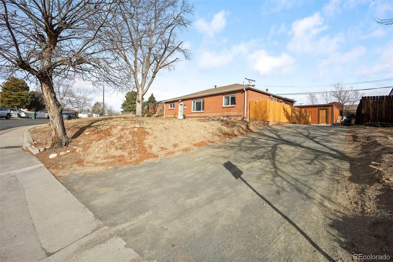 8930 Hickory Pl, Thornton, CO 80229