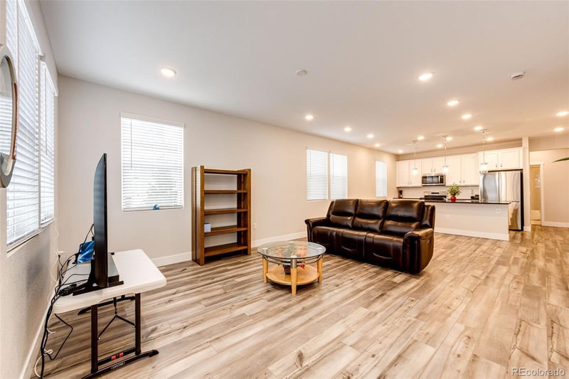 6874 Zuni Ct, Denver, CO 80221