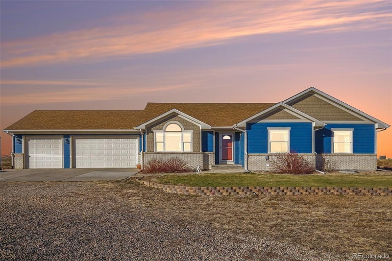 6755 Strasburg Rd, Strasburg, CO 80136
