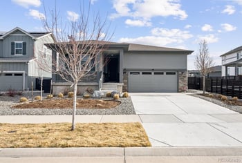 44 Titus St, Aurora, CO 80018