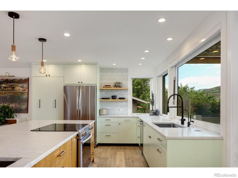 125 Longs Peak Dr, Lyons, CO 80540