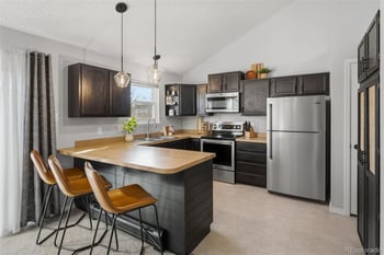 2805 Davies Dr, Littleton, CO 80120