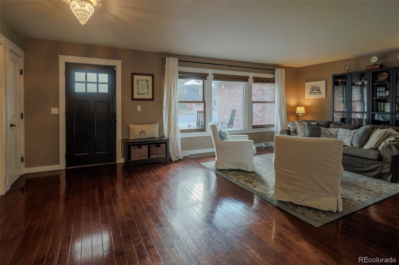 5489 Geddes Ave, Littleton, CO 80128