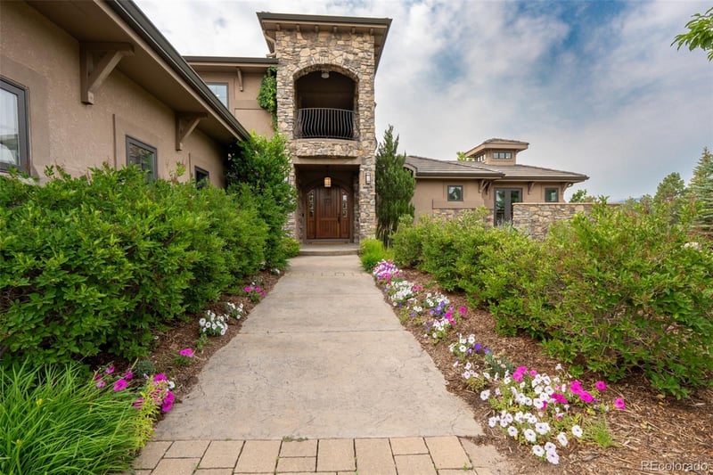 1575 Vine Cliff Hts, Colorado Springs, CO 80921