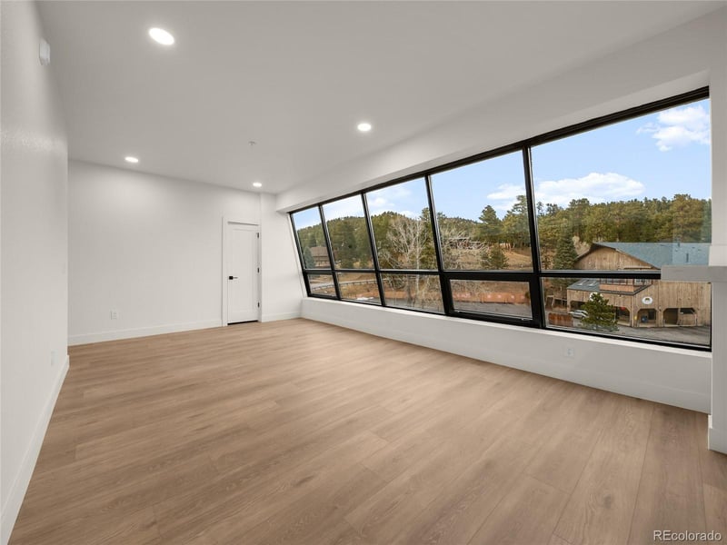 27972 Meadow Dr #320, Evergreen, CO 80439