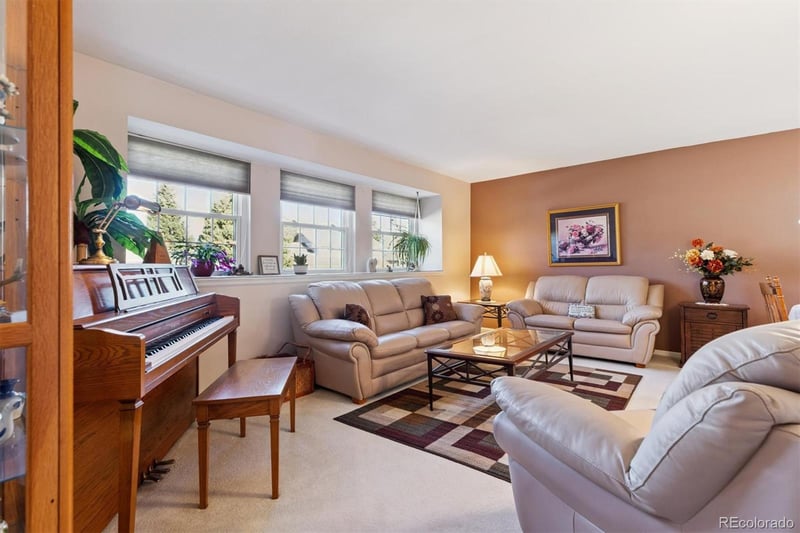 3864 Long Pl, Centennial, CO 80122
