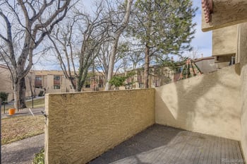 1060 S Parker Rd #25, Denver, CO 80231