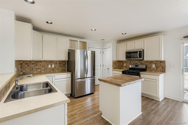 9445 108th Pl, Commerce City, CO 80640