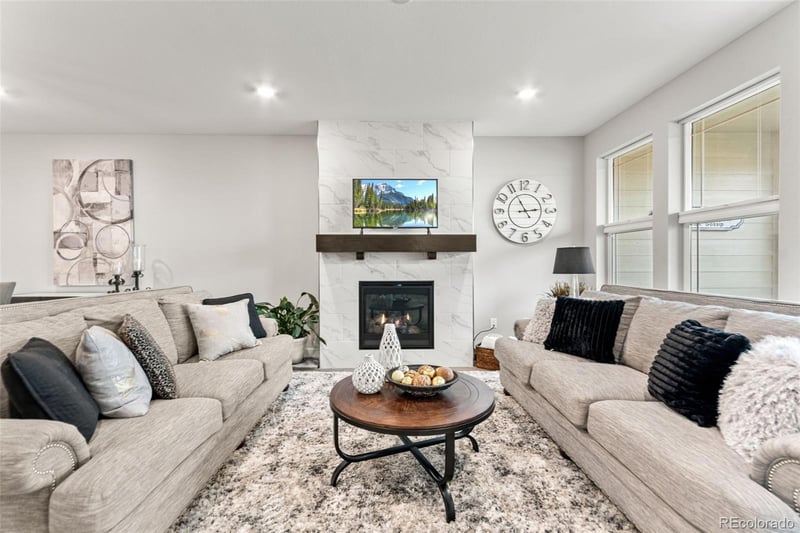 2032 Sagerock Dr, Castle Pines, CO 80108