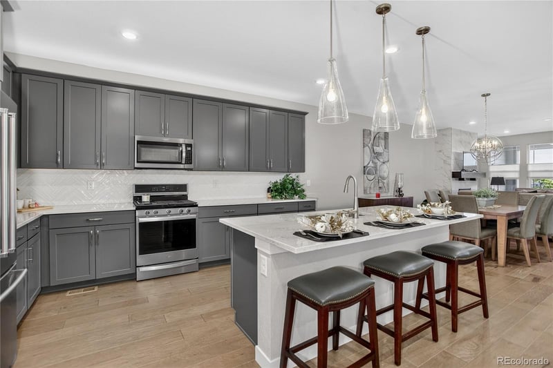 2032 Sagerock Dr, Castle Pines, CO 80108