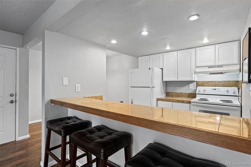 6385 Oak St #205, Arvada, CO 80004