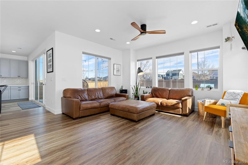 664 Yantley St, Aurora, CO 80018