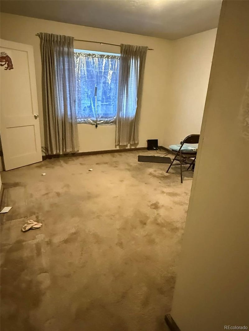 1251 Salem St, Aurora, CO 80011