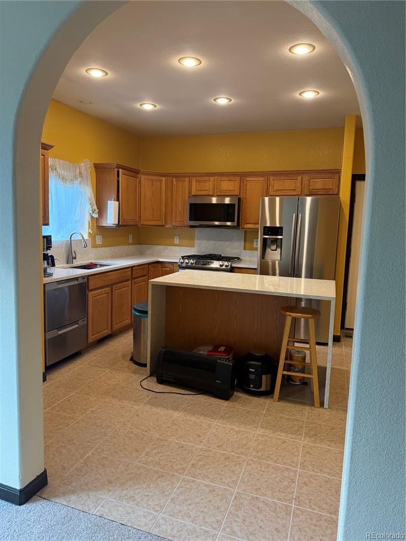 985 Depew St, Lakewood, CO 80214