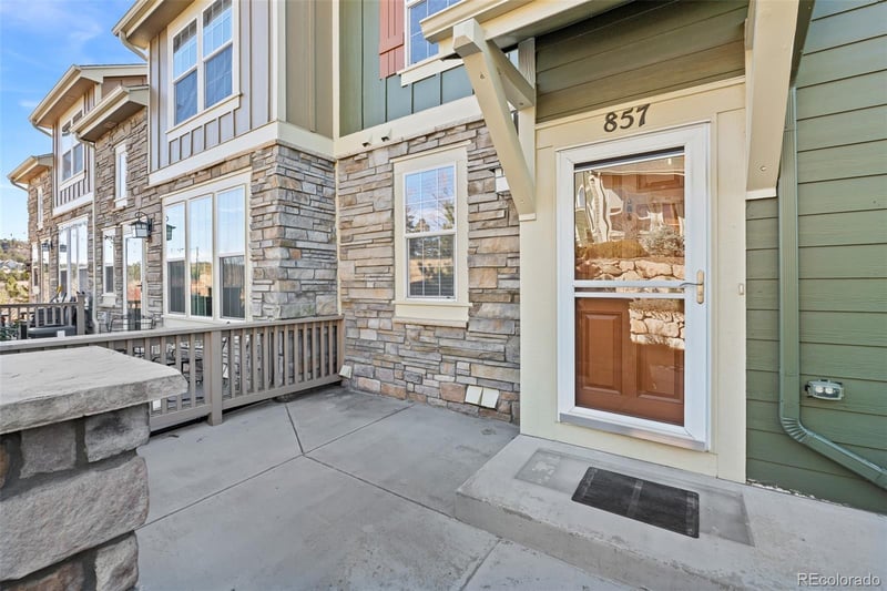 857 Rock Mesa Point, Castle Rock, CO 80108