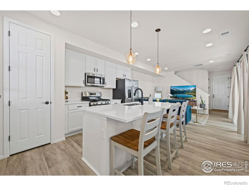 6262 Kinston Pw, Loveland, CO 80538