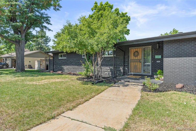 2451 S Ivanhoe Pl, Denver, CO 80222