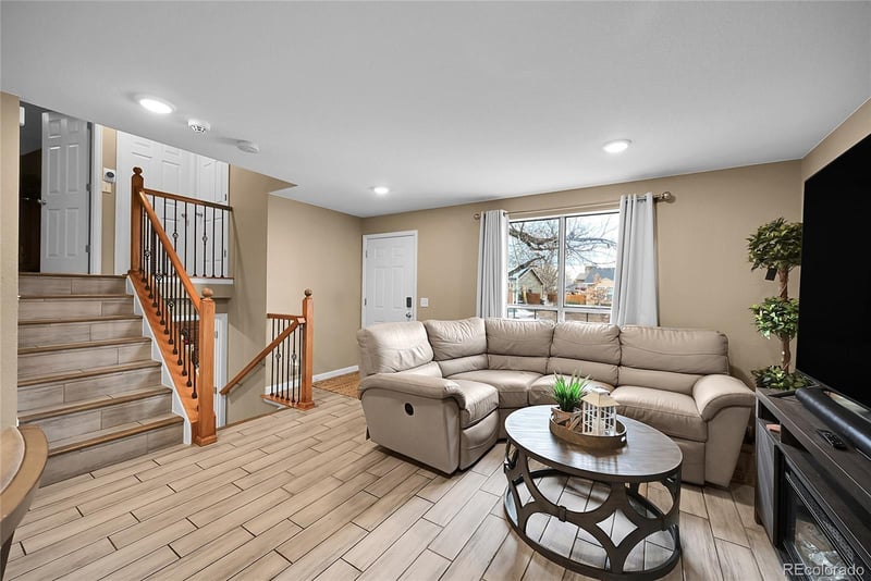 4642 Eureka Ct, Denver, CO 80239