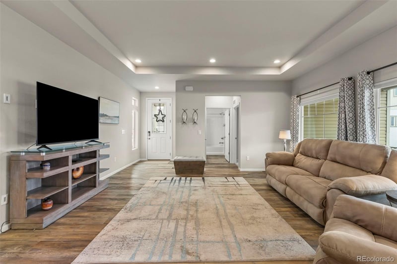 6712 Golden Briar Ln, Colorado Springs, CO 80927